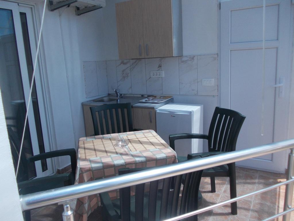 Apartments Idolga Bar Szoba fotó