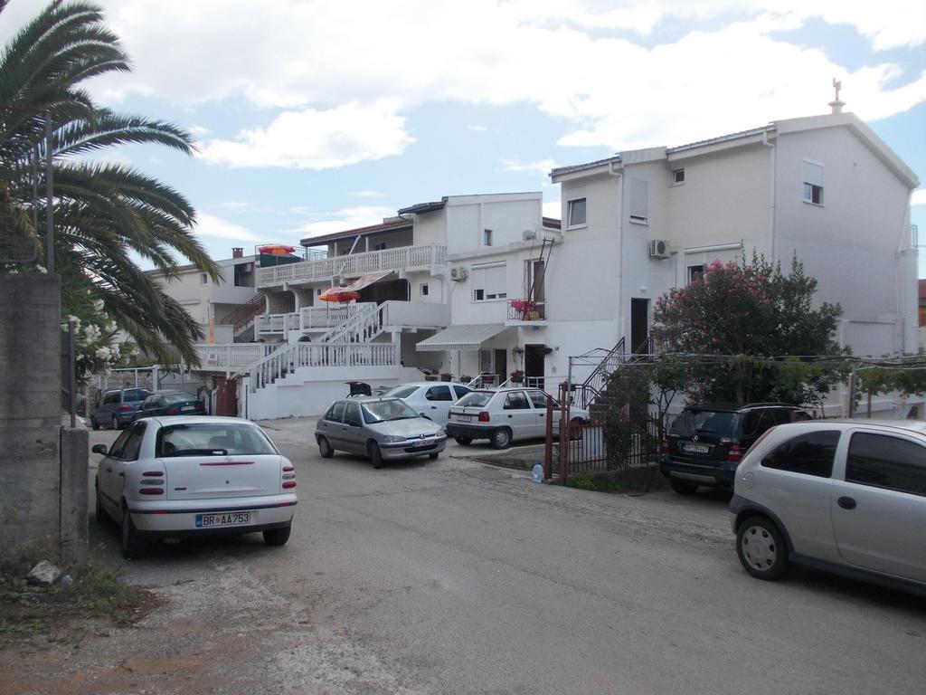 Apartments Idolga Bar Kültér fotó