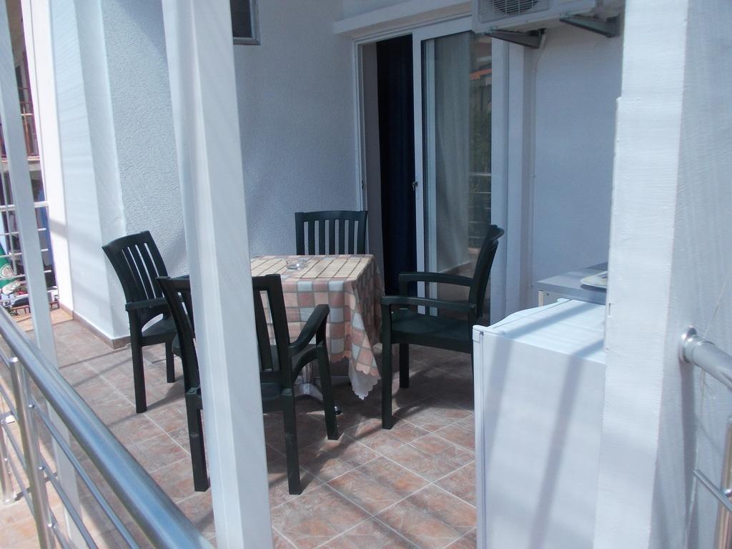 Apartments Idolga Bar Szoba fotó
